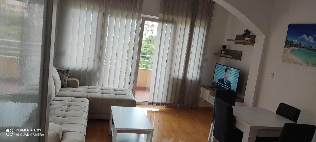 Jovana -- Porodicni Apartmani Igalo Herceg Novi Room photo