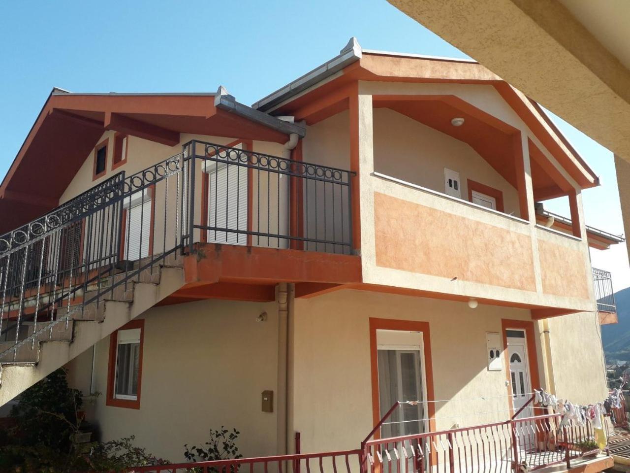 Jovana -- Porodicni Apartmani Igalo Herceg Novi Exterior photo